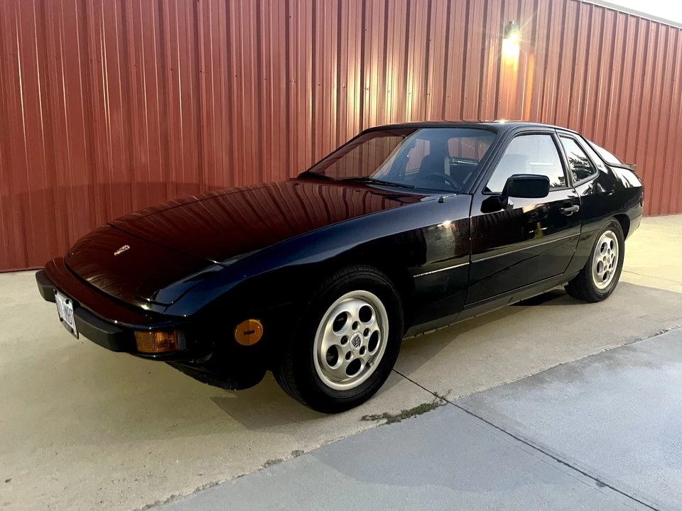 1987 Porsche 924 S - Image 7 of 31