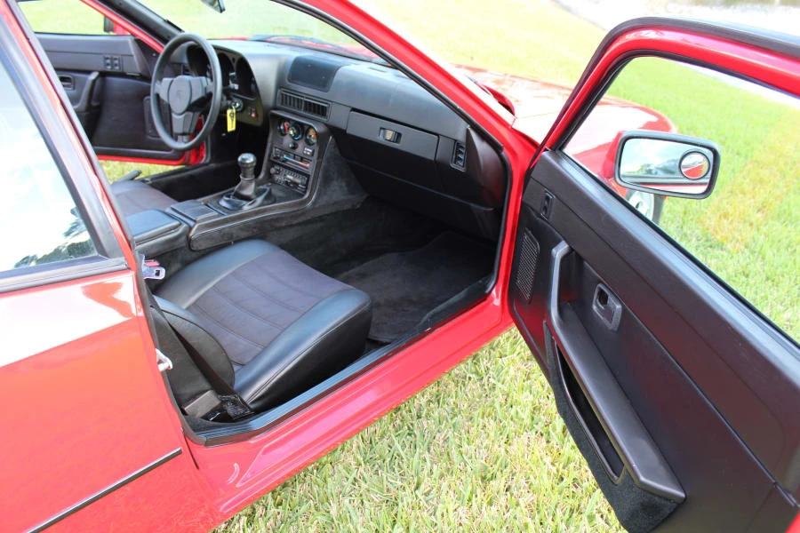 1987 Porsche 924 S - Image 4 of 6