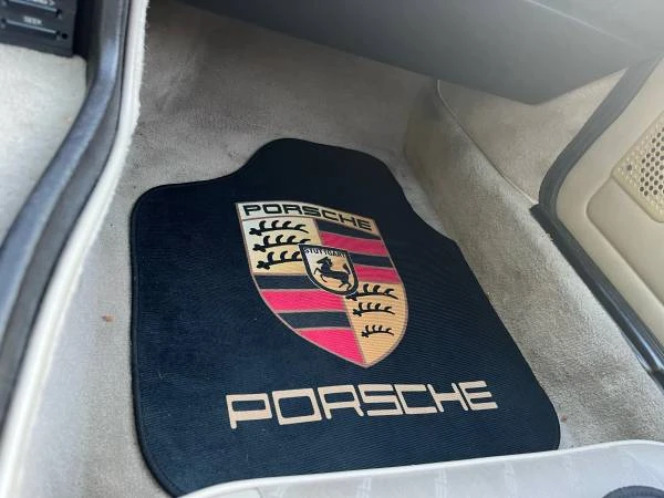 1987 Porsche 924 S - Image 17 of 21