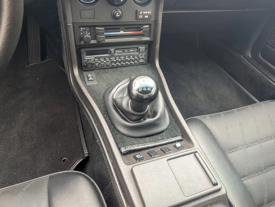 1987 Porsche 924 S - Image 12 of 13