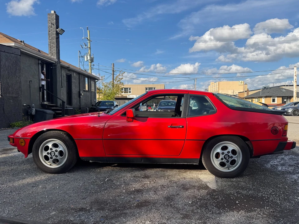 1987 Porsche 924 S - Image 8 of 31