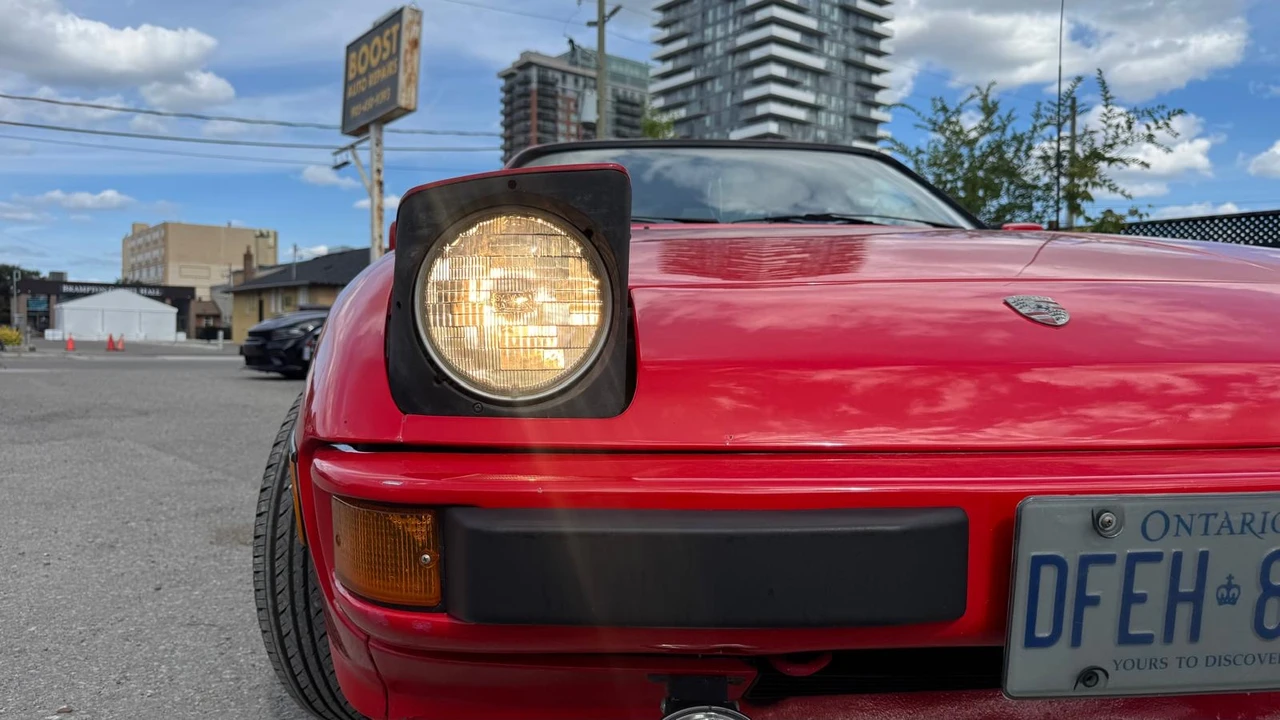 1987 Porsche 924 S - Image 15 of 31