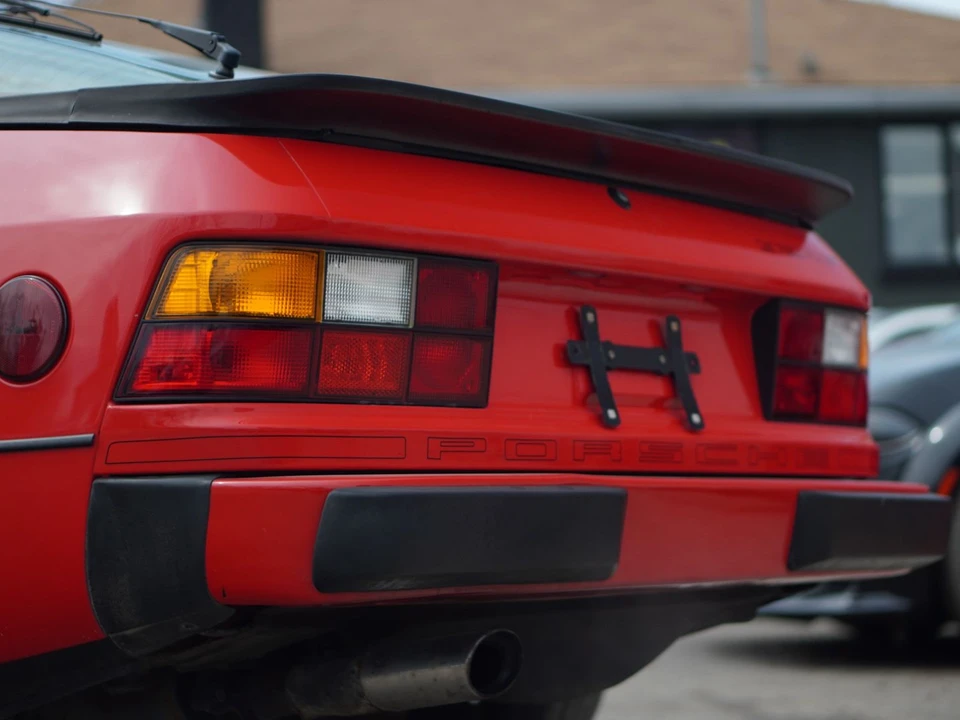 1987 Porsche 924 S - Image 21 of 31