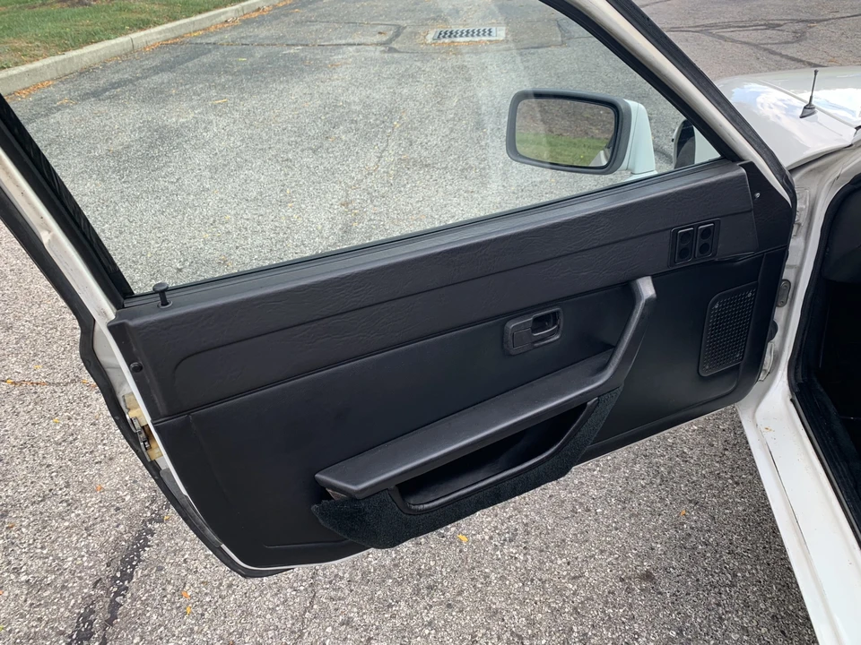 1987 Porsche 924 S - Image 18 of 31