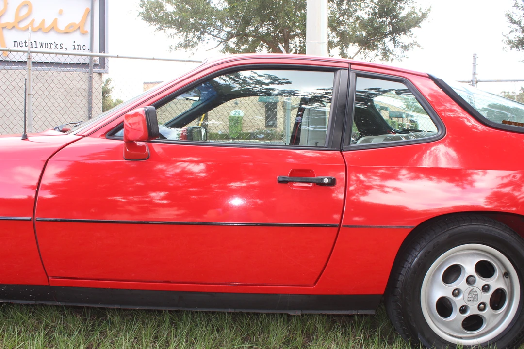 1987 Porsche 924 S - Image 8 of 31