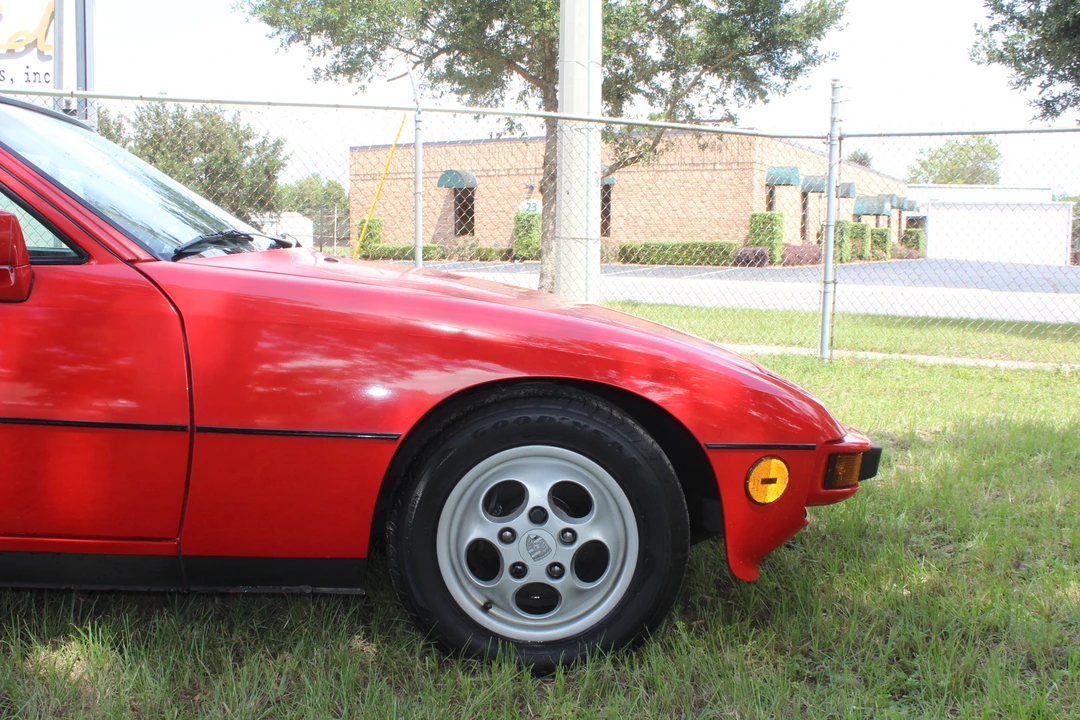 1987 Porsche 924 S - Image 12 of 31