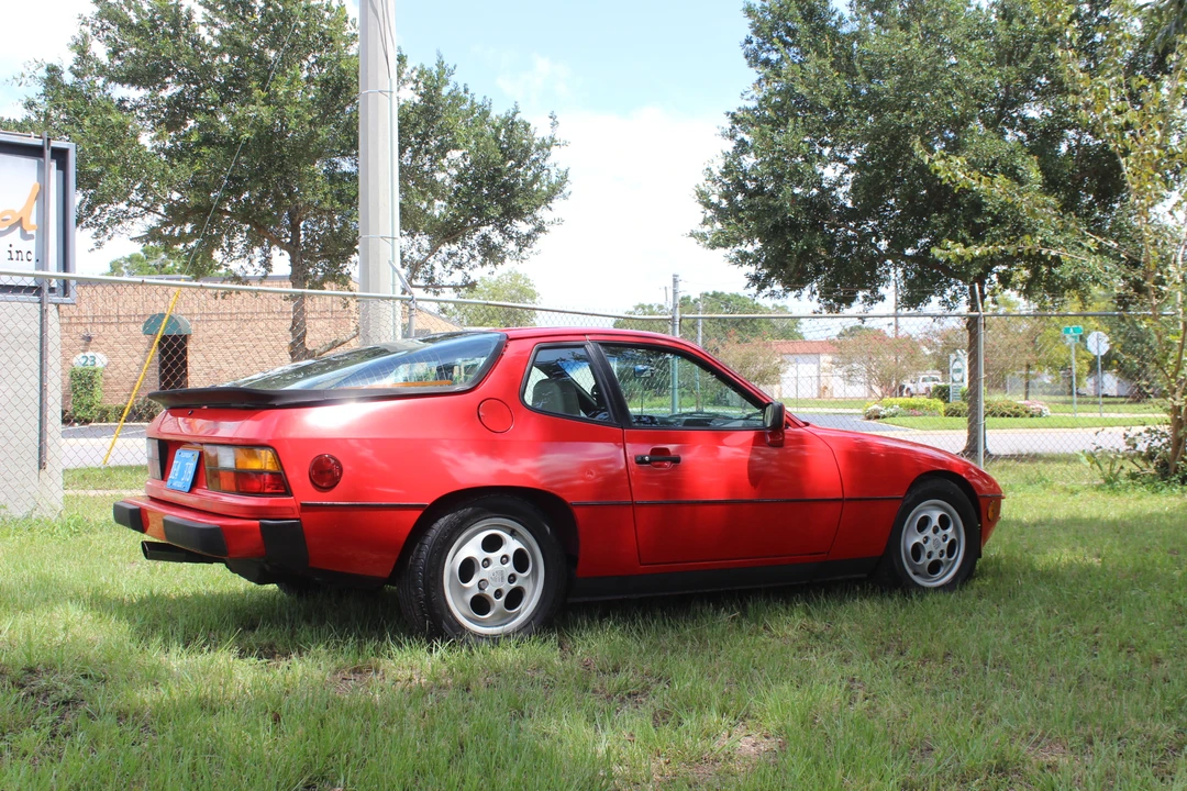 1987 Porsche 924 S - Image 2 of 31