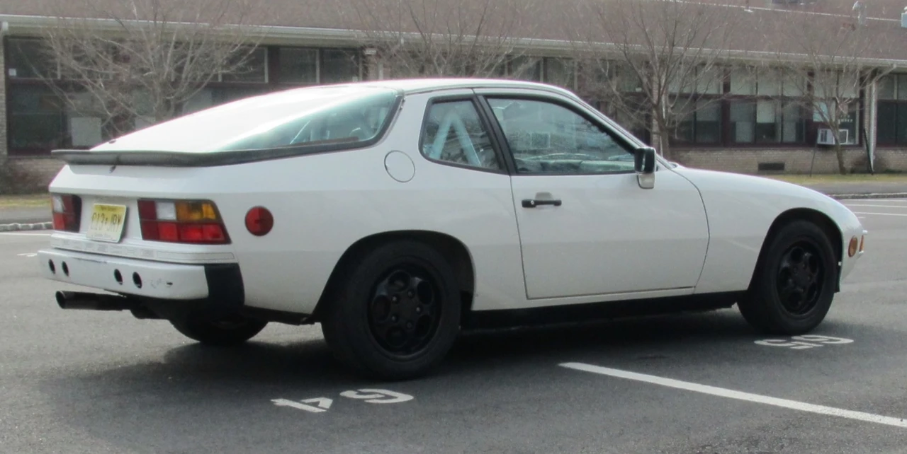 1987 Porsche 924 S - Image 5 of 31