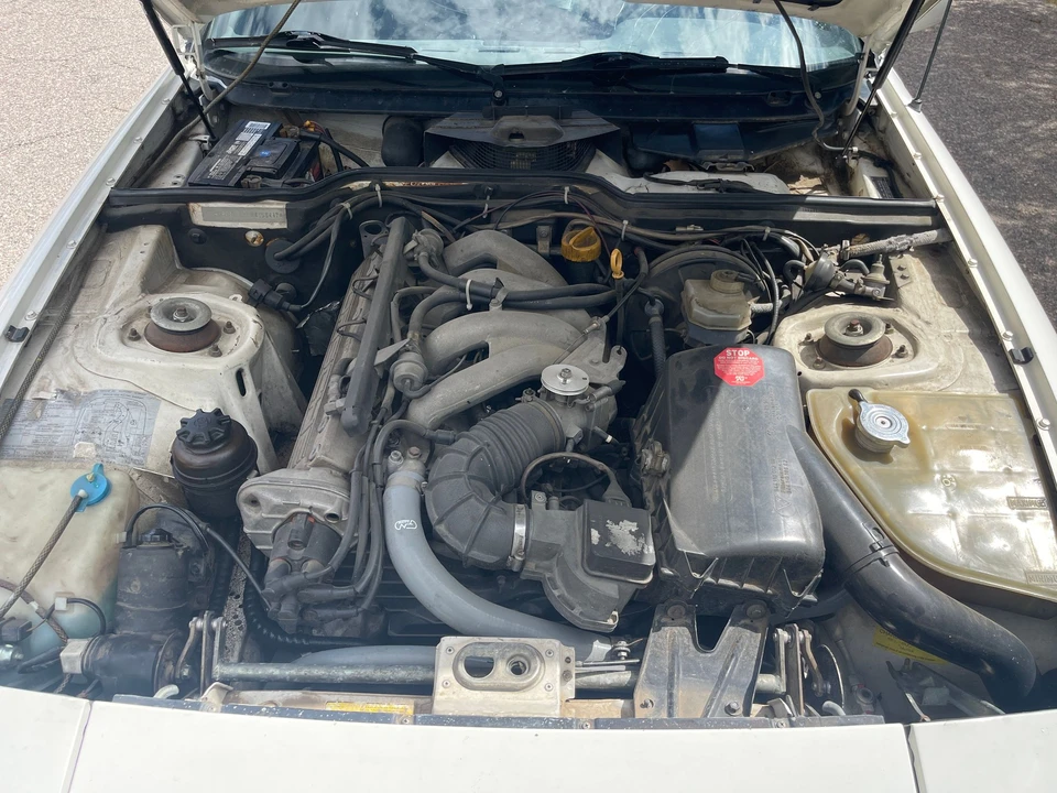 1987 Porsche 924 S - Image 14 of 24