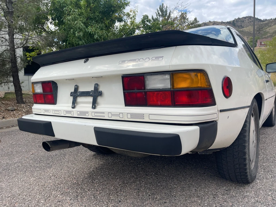 1987 Porsche 924 S - Image 10 of 24