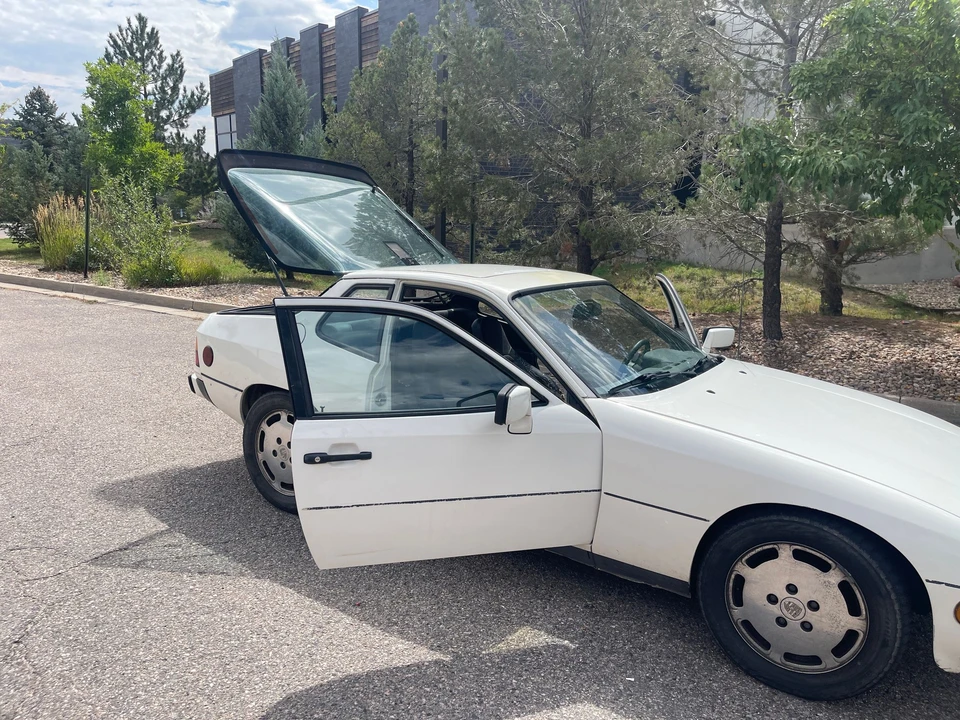 1987 Porsche 924 S - Image 9 of 24
