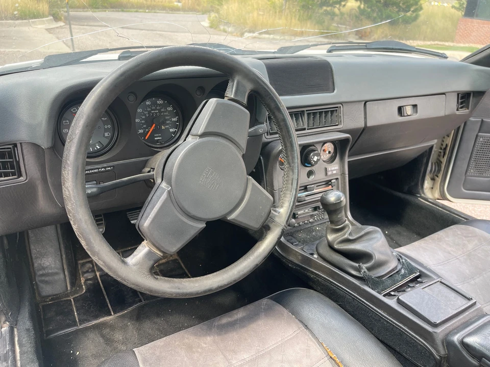 1987 Porsche 924 S - Image 17 of 24