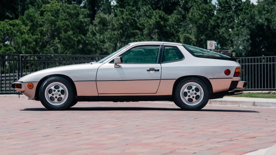 1987 Porsche 924 S - Image 2 of 12