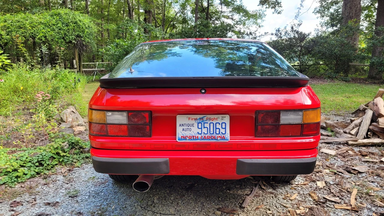 1987 Porsche 924 S - Image 8 of 31