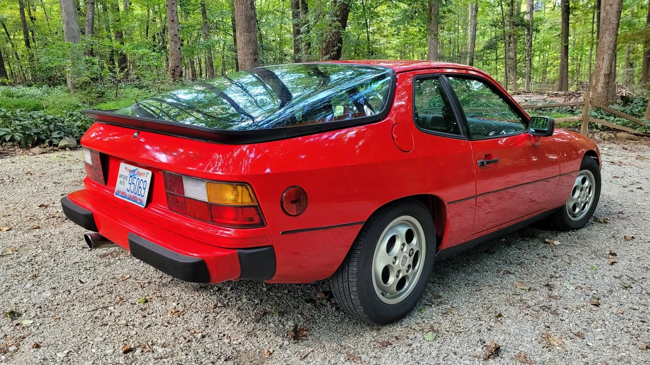 1987 Porsche 924 S - Image 9 of 31