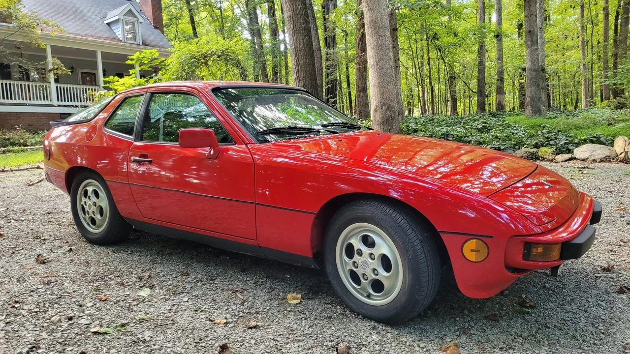 1987 Porsche 924 S - Image 2 of 31