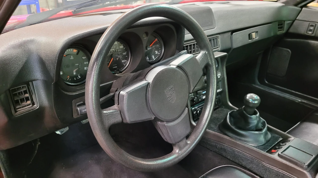 1987 Porsche 924 S - Image 29 of 31
