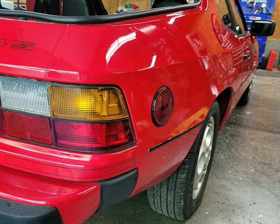 1987 Porsche 924 S - Image 14 of 31