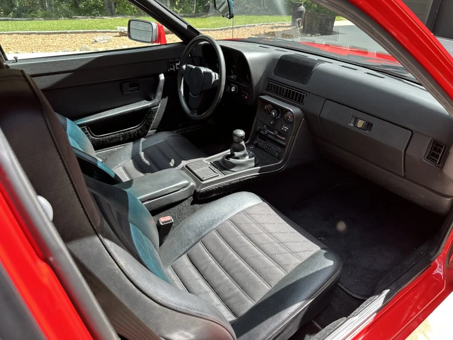 1987 Porsche 924 S - Image 11 of 16