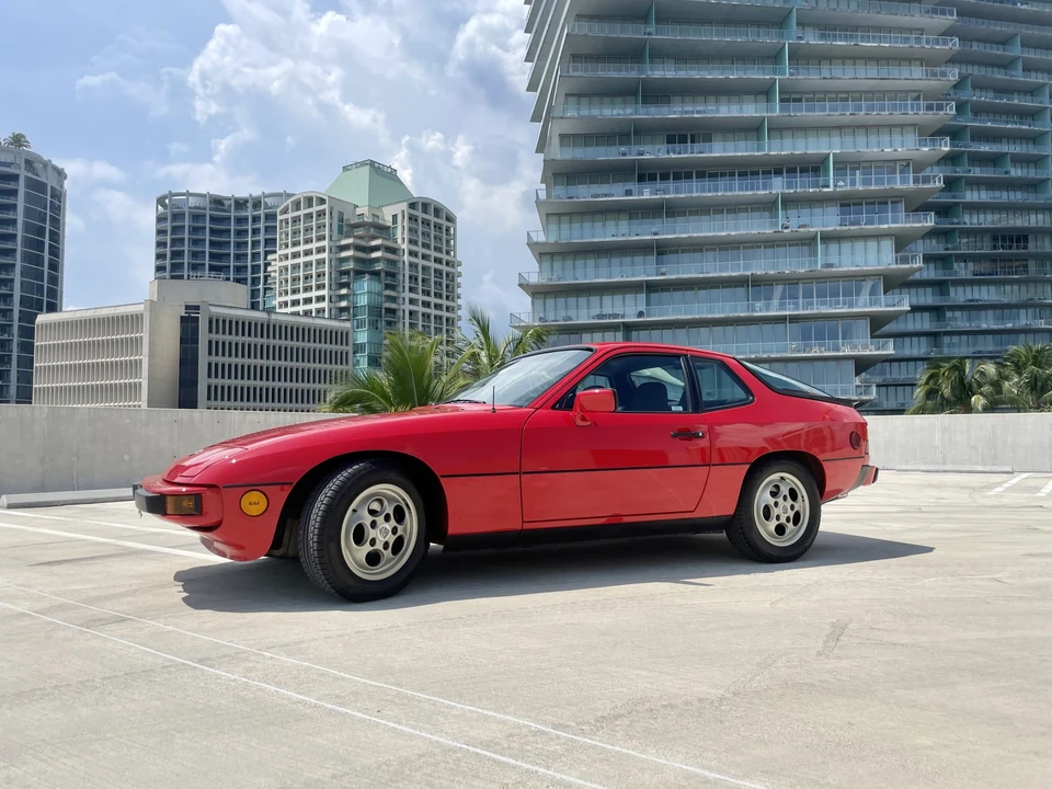 1987 Porsche 924 S - Image 25 of 31