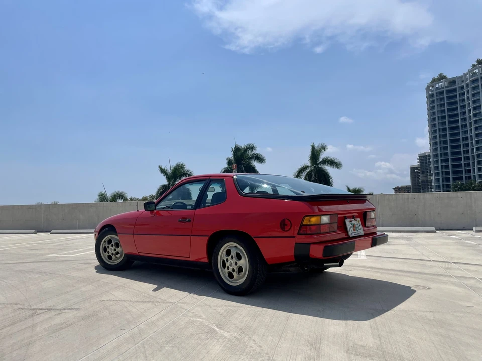 1987 Porsche 924 S - Image 19 of 31