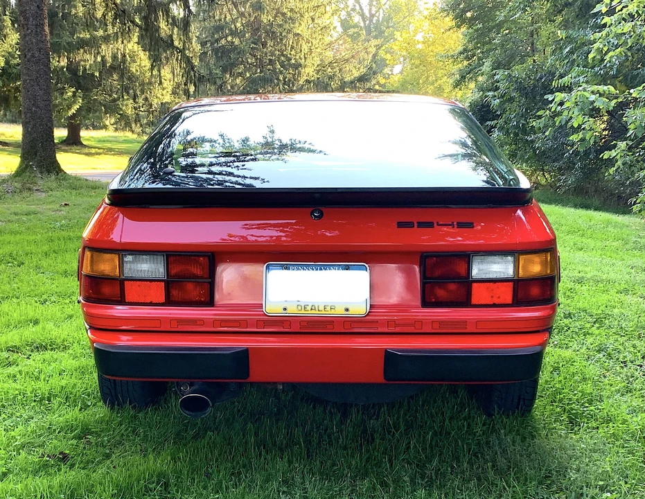 1987 Porsche 924 S - Image 9 of 31