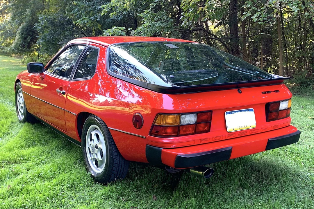 1987 Porsche 924 S - Image 7 of 31