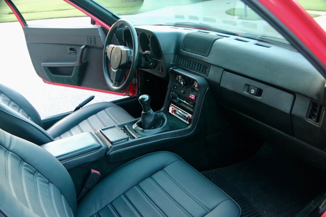 1987 Porsche 924 S - Image 27 of 31
