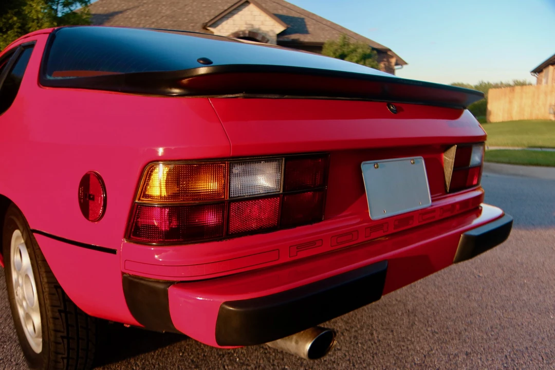 1987 Porsche 924 S - Image 12 of 31