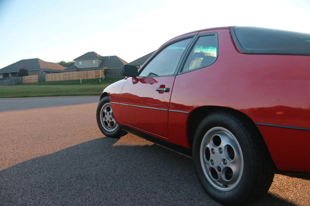 1987 Porsche 924 S - Image 13 of 31