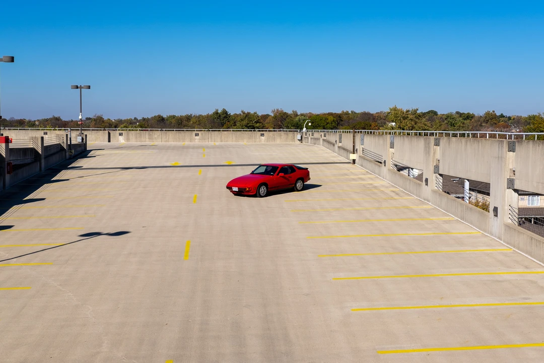 1987 Porsche 924 S - Image 14 of 31