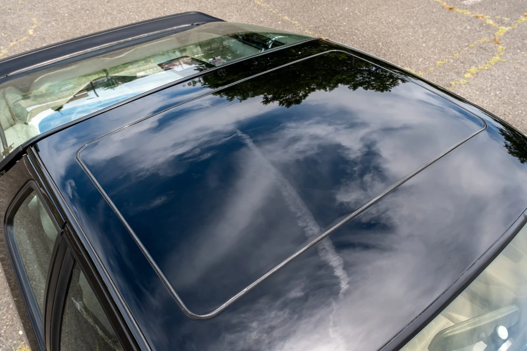 1987 Porsche 924 S - Image 24 of 31