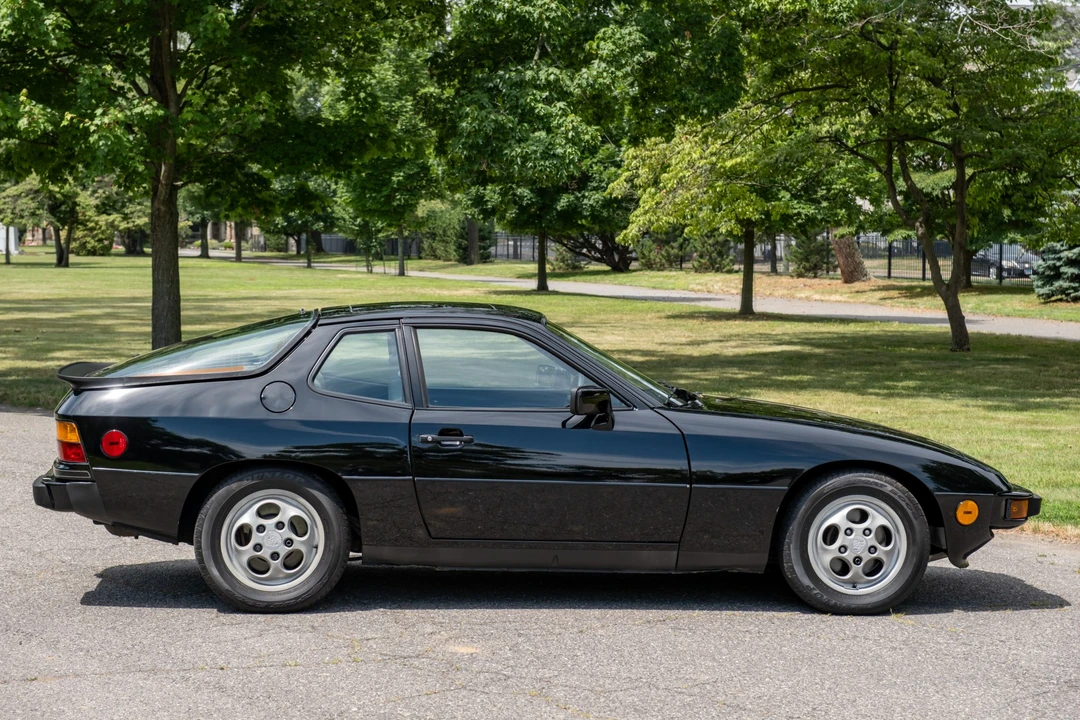 1987 Porsche 924 S - Image 8 of 31