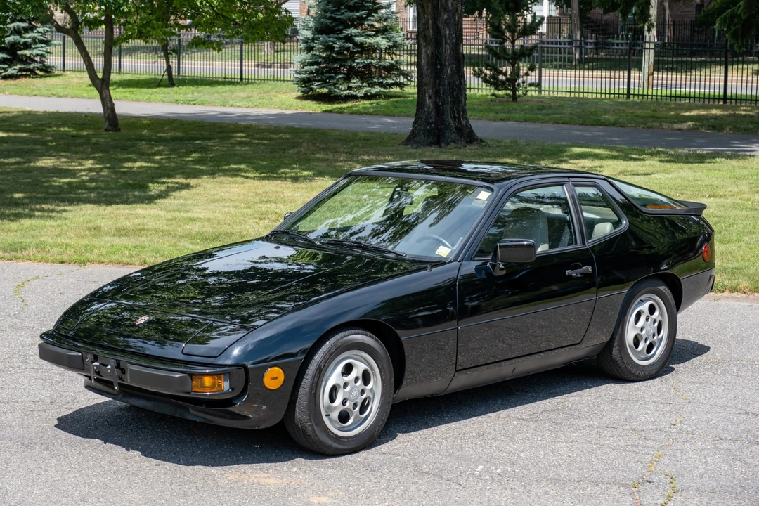 1987 Porsche 924 S - Image 2 of 31
