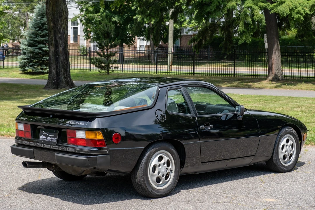 1987 Porsche 924 S - Image 10 of 31