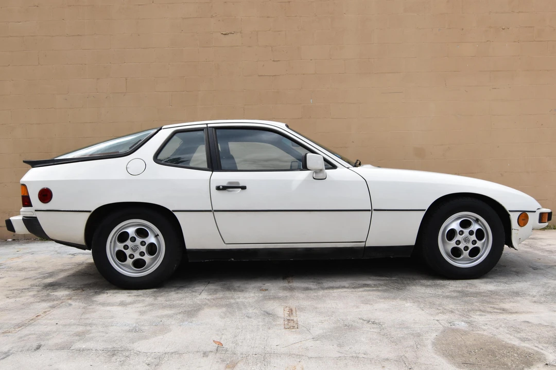 1987 Porsche 924 S - Image 3 of 6