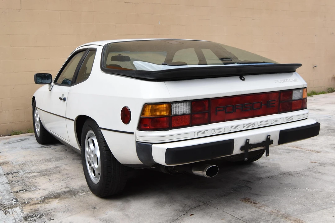 1987 Porsche 924 S - Image 4 of 6