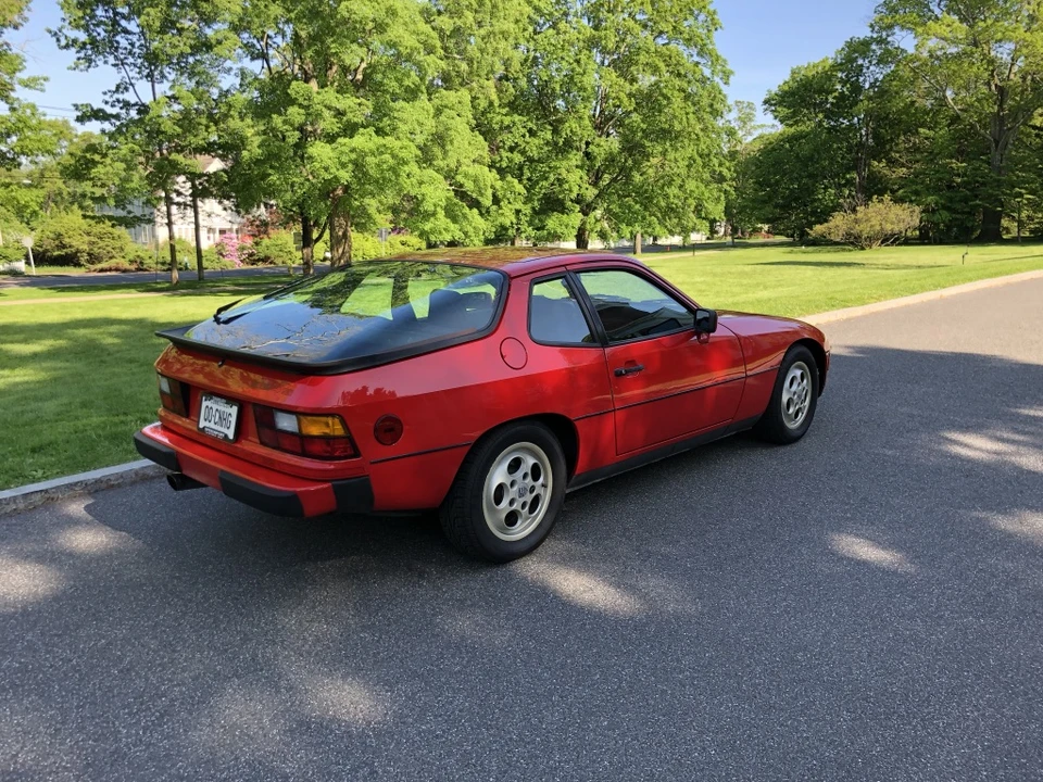 1987 Porsche 924 S - Image 11 of 31
