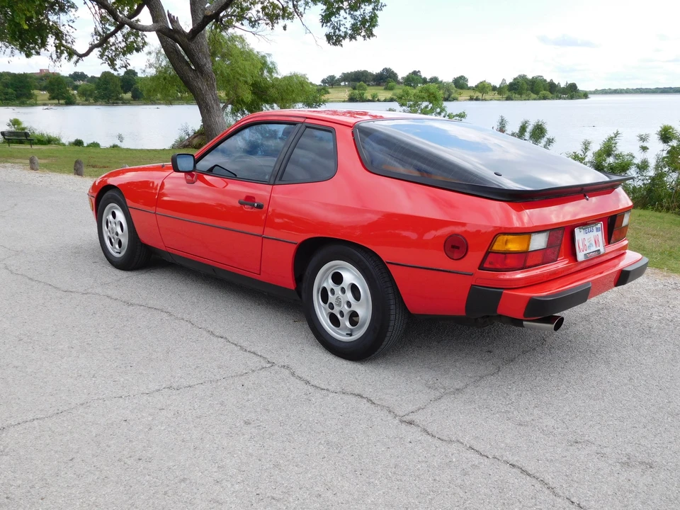 1987 Porsche 924 S - Image 19 of 31