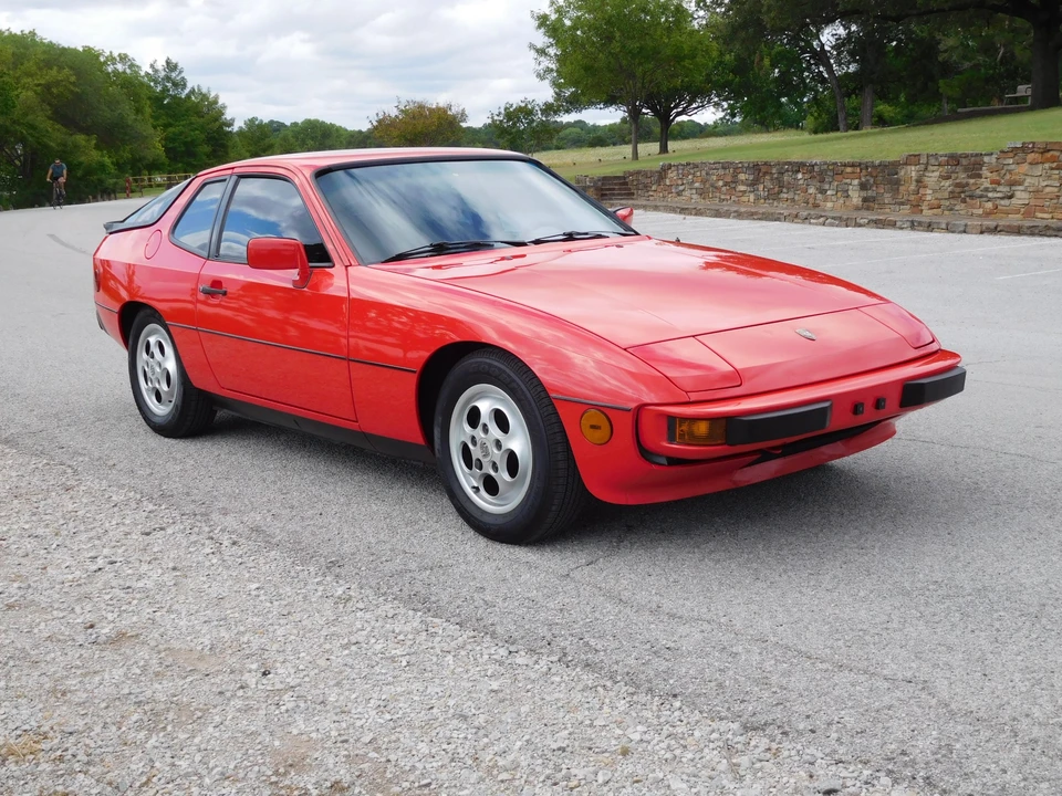 1987 Porsche 924 S - Image 8 of 31