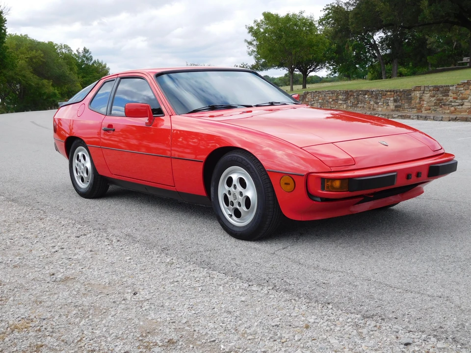 1987 Porsche 924 S - Image 10 of 31