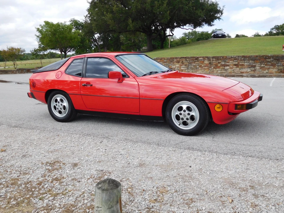 1987 Porsche 924 S - Image 12 of 31