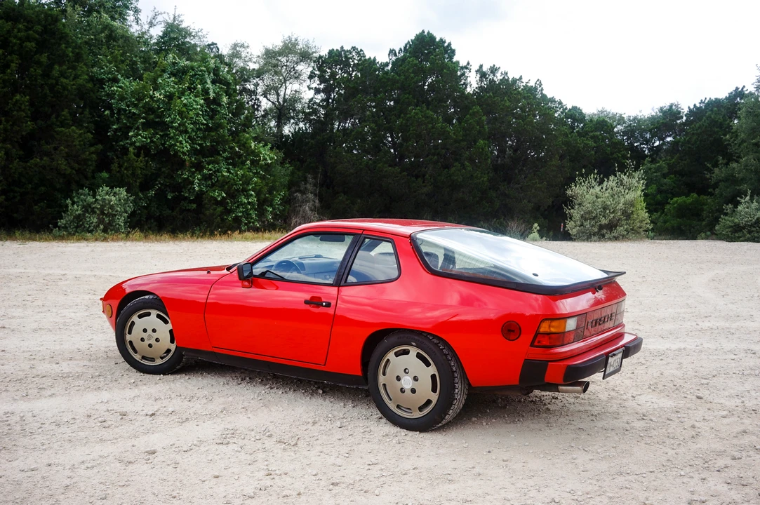 1987 Porsche 924 S - Image 14 of 31