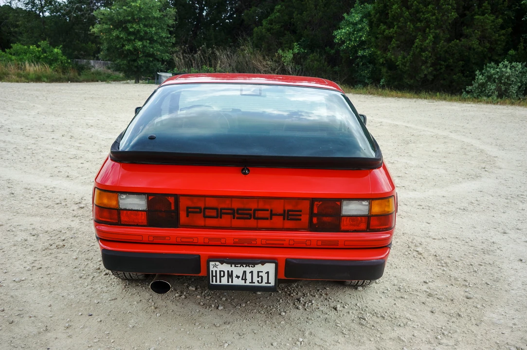 1987 Porsche 924 S - Image 11 of 31