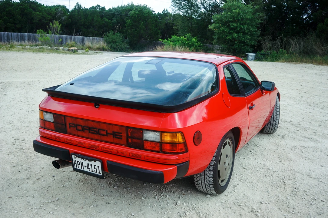1987 Porsche 924 S - Image 9 of 31