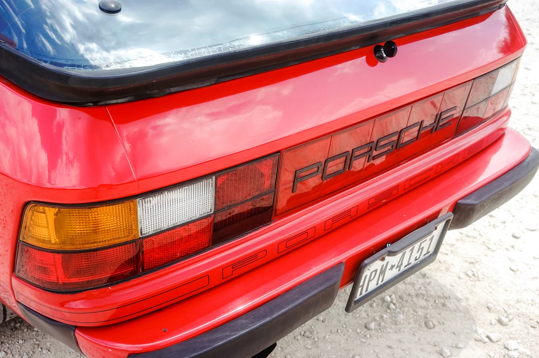 1987 Porsche 924 S - Image 22 of 31