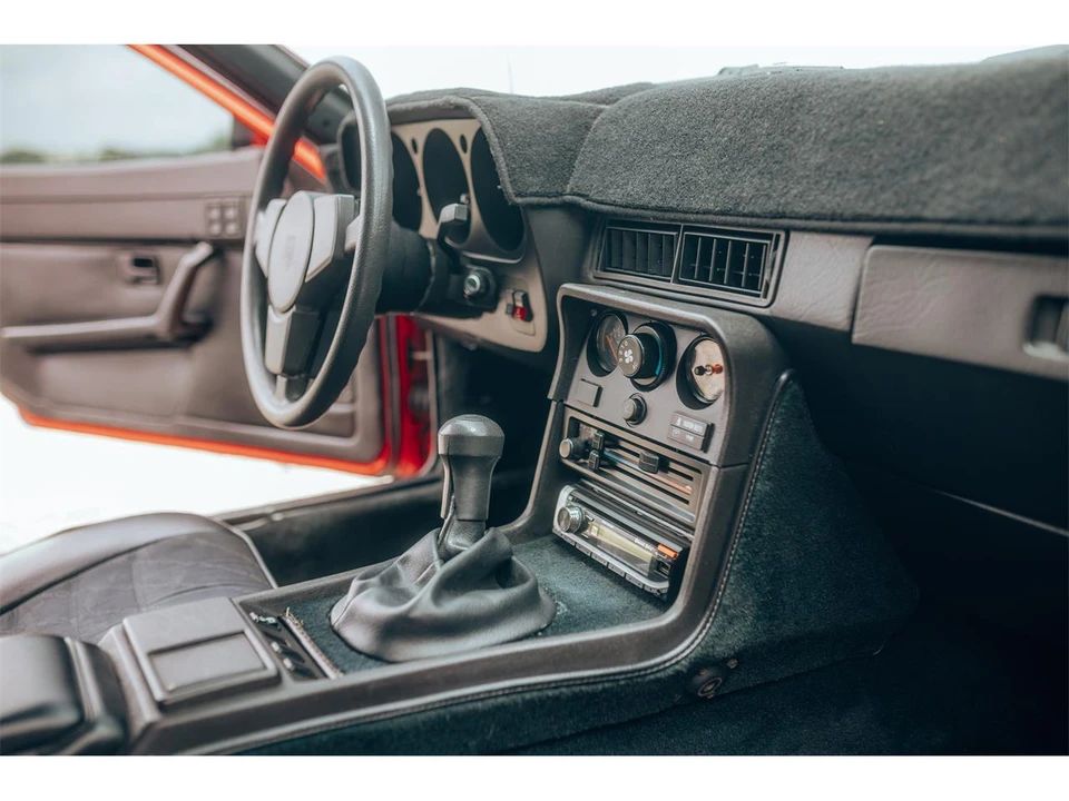 1987 Porsche 924 S - Image 9 of 19