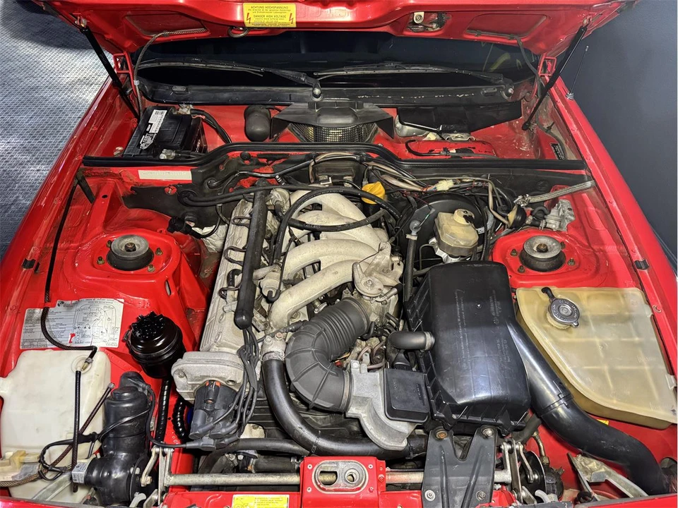 1987 Porsche 924 S - Image 16 of 19