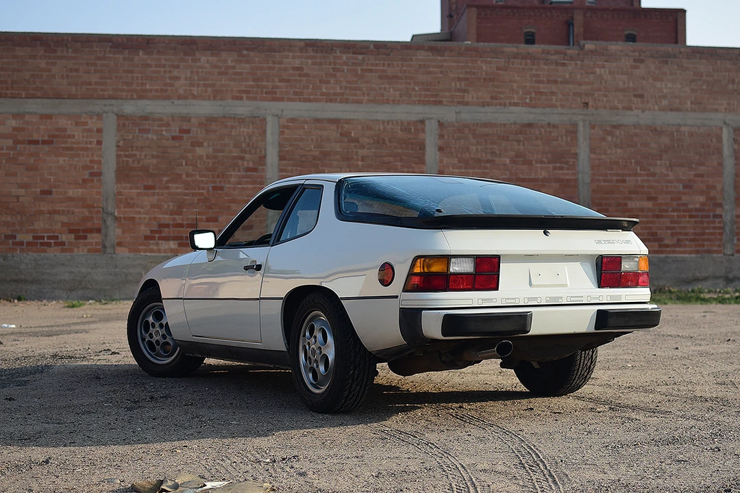1987 Porsche 924 S - Image 13 of 31