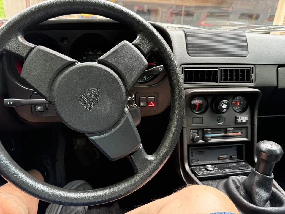1987 Porsche 924 S - Image 9 of 9